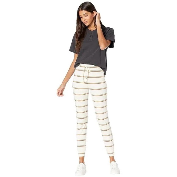 Parkview Henley Tee - Picture 2 of 7